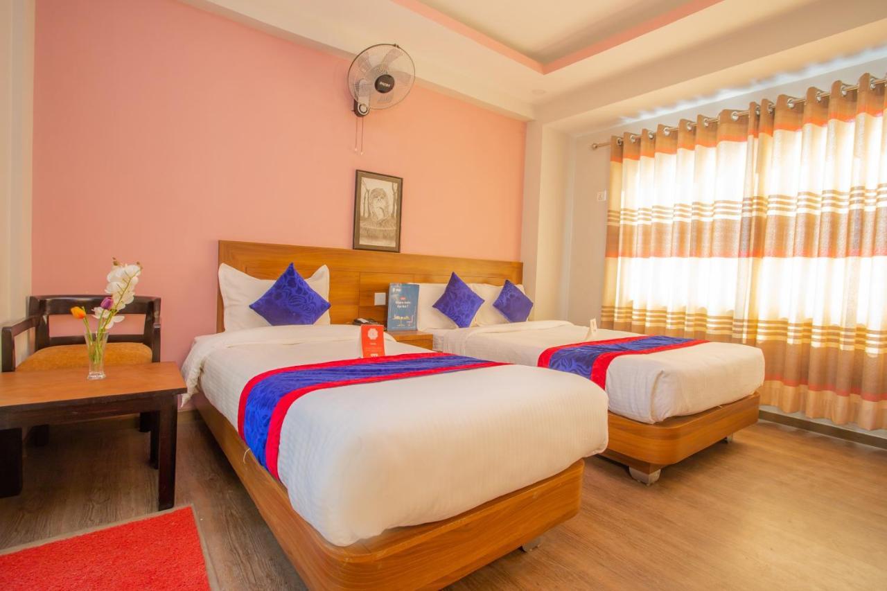 Oyo 136 Hotel Om Plaza Kathmandu Exterior foto