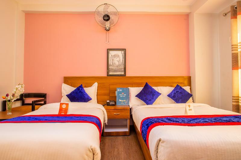 Oyo 136 Hotel Om Plaza Kathmandu Exterior foto